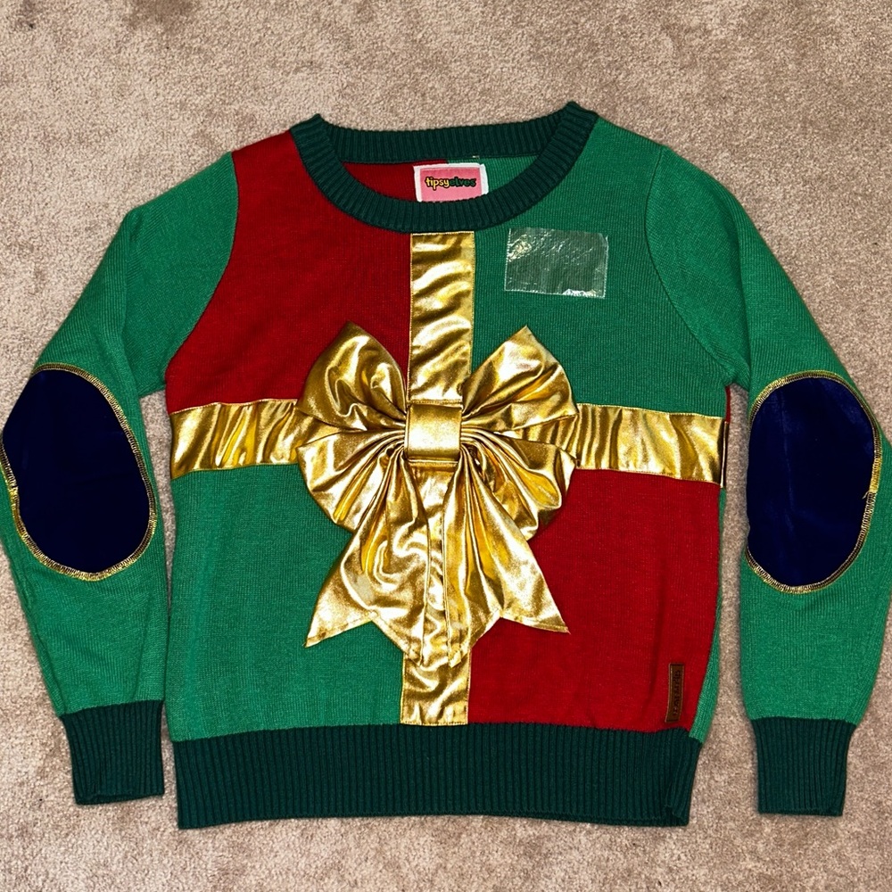 ugly christmas sweater wrapped gift size L Ryan Reynolds